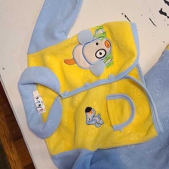 Ling's 2 Pc. Fleece Set Blue/Yellow Embroidered Dogs Embossed Design Sz 12M EUC - Picture 2 of 10